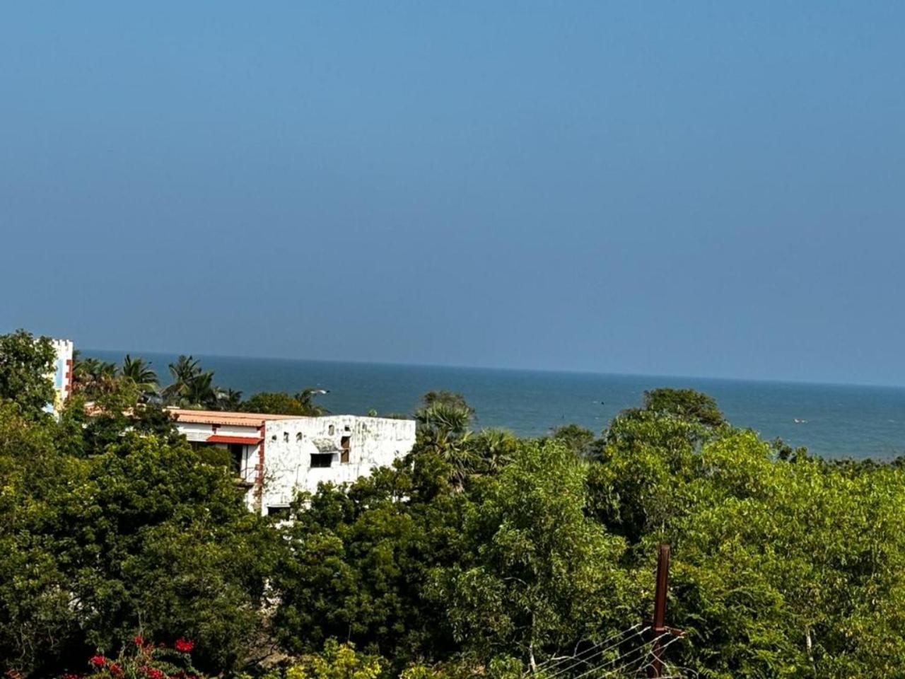Dream Promenade Beach View Пондичерри Экстерьер фото